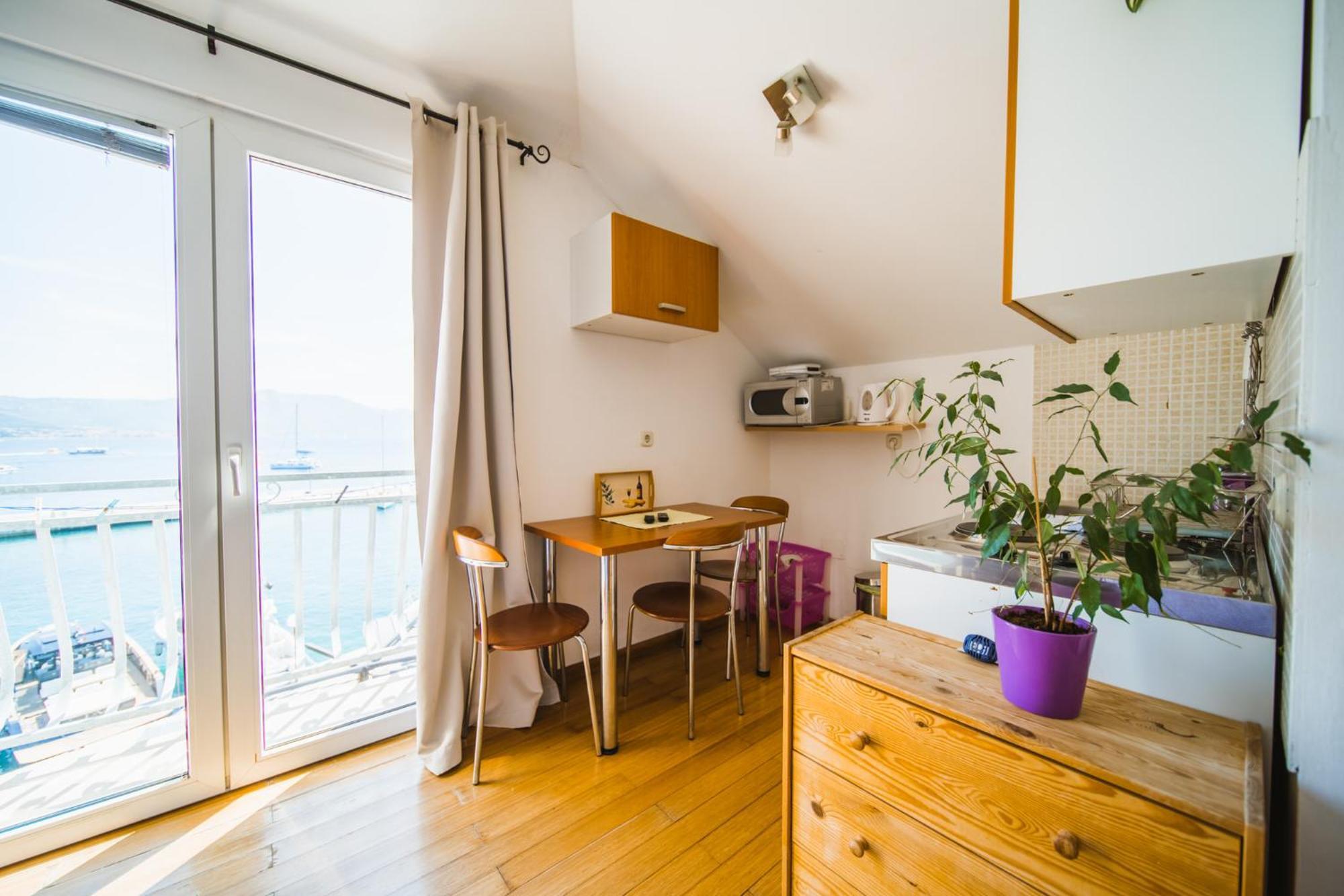Apartments And Rooms Denoble กอร์จูลา ภายนอก รูปภาพ